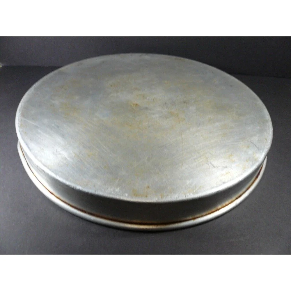 Vintage Aluminum Extra Large 16